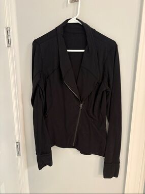 Black Lululemon Jacket size 12